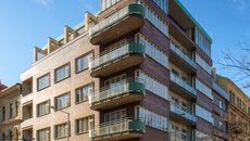 OPRAVY, REKONSTRUKCE A NÁSTAVBA BYTOVÉHO DOMU NA SMETANCE 16, PRAHA 2