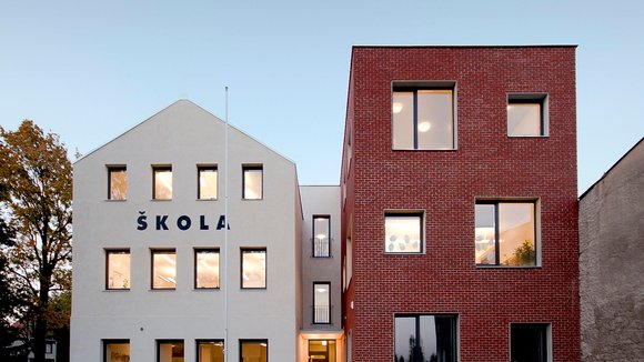 rekonstrukce a dostavba základní školy Hovorčovice