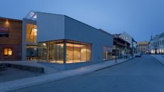 Obchodní centrum v Rožnově pod Radhoštěm