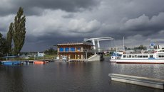 Koncept a architektonické řešení velínů, kapitanátů a sportovních přístavů Vltavské vodní cesty