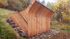 Zahradní domek se sluneční lázní