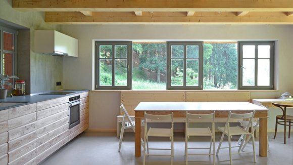 Dům pro rodinu tesaře