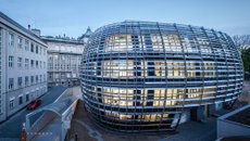 Rekonstrukce a dostavba areálu Ústavu organické chemie a biochemie AV ČR, v.v.i.