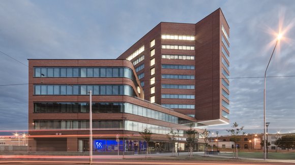 Polyfunkční objekt Dorn