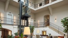 INTERIÉR ZÁMECKÉHO HOTELU