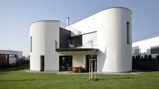 Rodinný dům u lesa