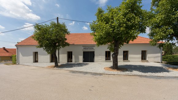 REKONSTRUKCE HOSPODY SE SÁLEM V MÁSLOVICÍCH