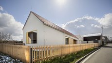 Obecní dům Skála u Chrasti