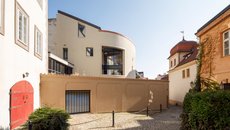 Bytový dům s galerií - Malá Strana, Praha 1