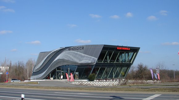 Showroom K Letišti 2, Praha 6