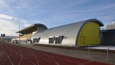 Rozšíření rozcvičovny na atletickém stadionu v Plzni na Skvrňanech
