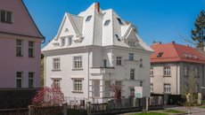 Bílá ikona: Historická vila Sadová