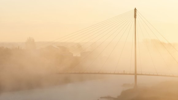 Lávka přes Vltavu v Lužci nad Vltavou