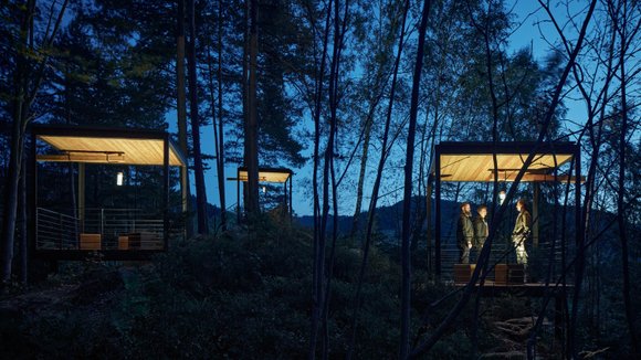 Procházka nad lomem