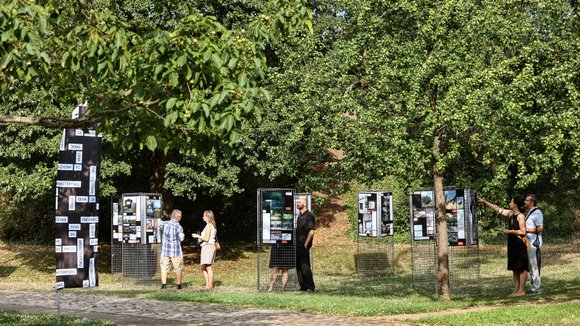 Fotografie z letního podvečera na Vyšehradě
