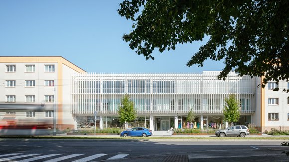 Polyfunkční dům Petřiny82